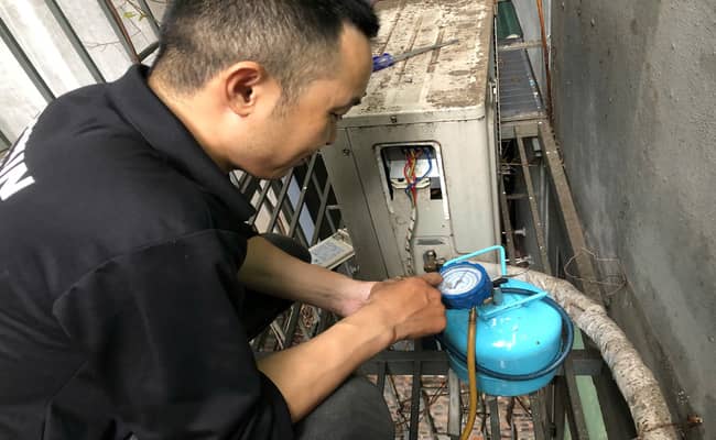 Nạp gas điều hòa Royal City - Xử lý điều hòa kém lạnh Nạp gas điều hòa Royal City - Xử lý điều hòa kém lạnh